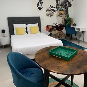 Cosy And Modern Studio In Heart Of Xvii Area Appartement