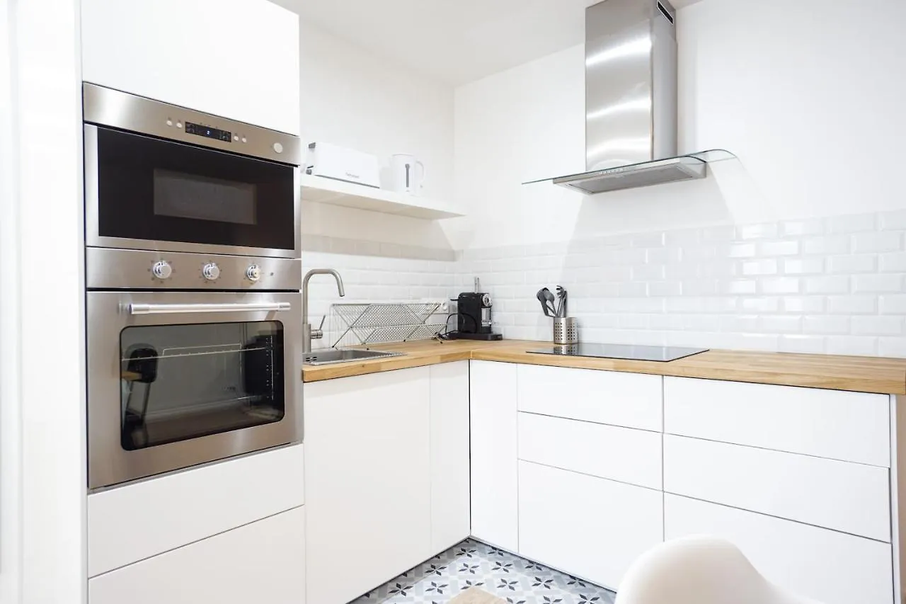 Spacious Apartment Near The Champs De Mars Paris 0*,  France