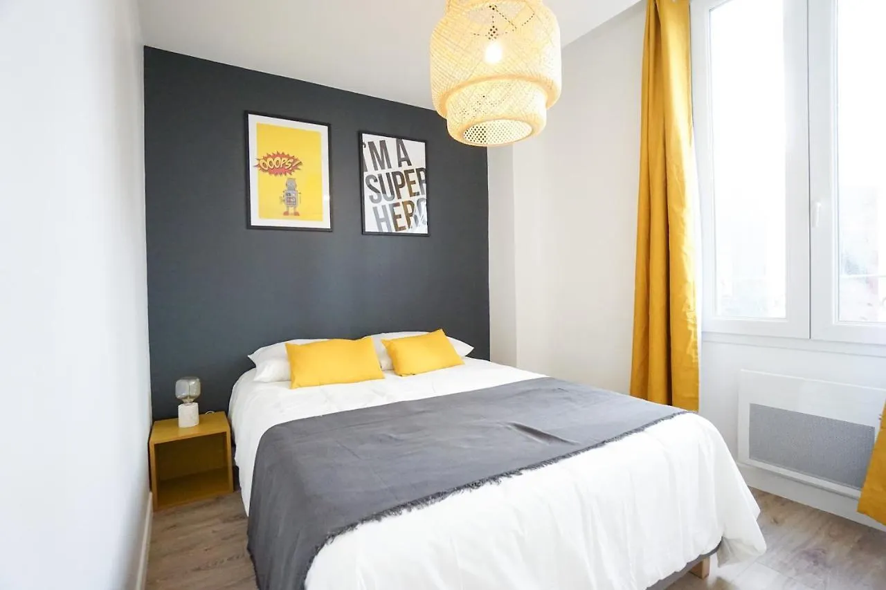 Spacious Apartment Near The Champs De Mars Paris