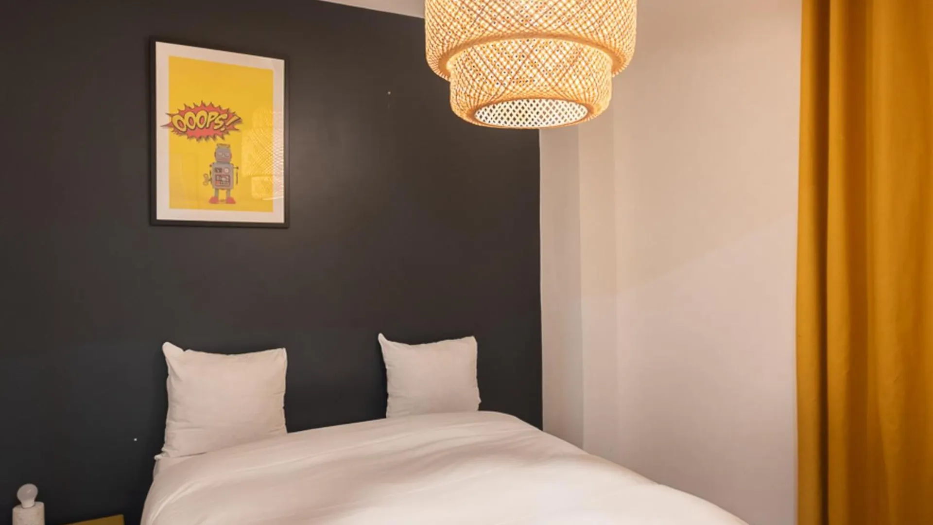 Spacious Apartment Near The Champs De Mars Paris France