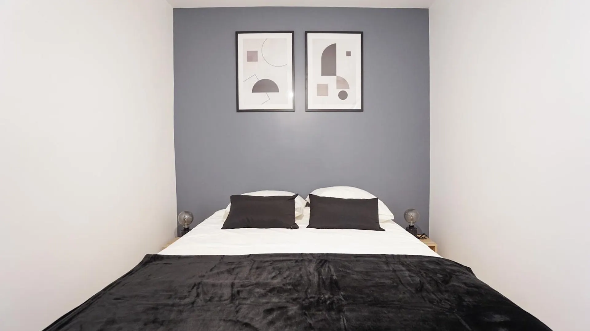 Spacious Apartment Near The Champs De Mars location